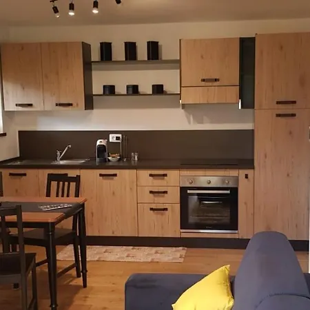 Ladina Apartment *