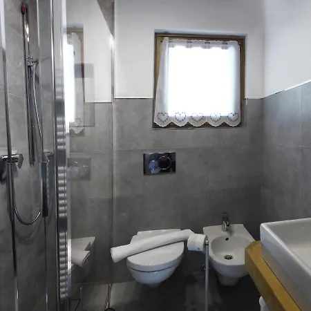 Ladina Apartment *
