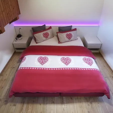 Ladina Apartment Padola