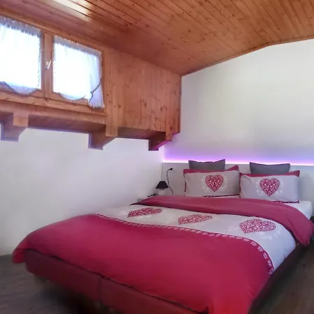 Ladina Apartment Padola