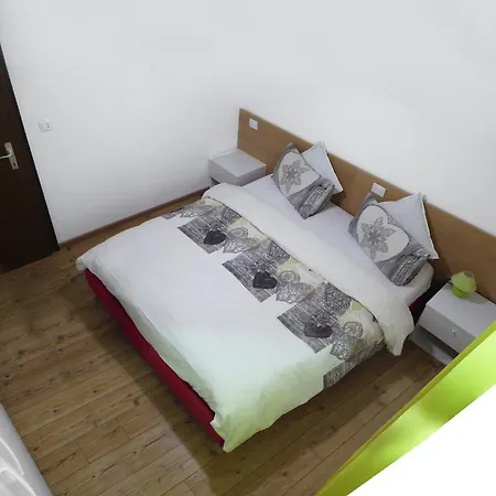 Ladina Apartment Padola