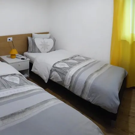 Apartment Ladina Padola
